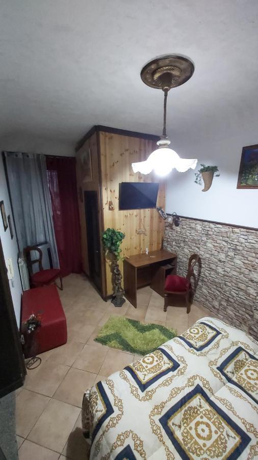 Casa Rosy Hotel Caltanissetta Bagian luar foto