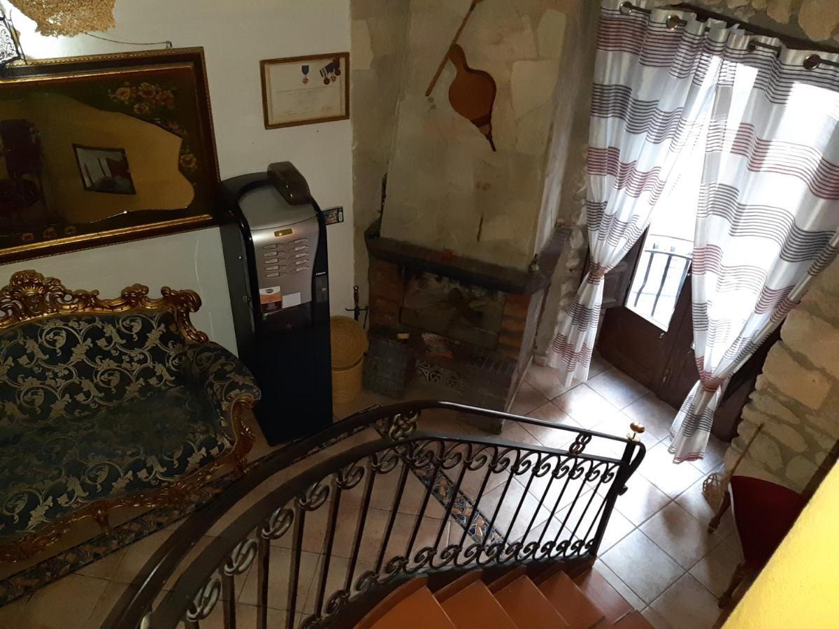 Casa Rosy Hotel Caltanissetta Bagian luar foto